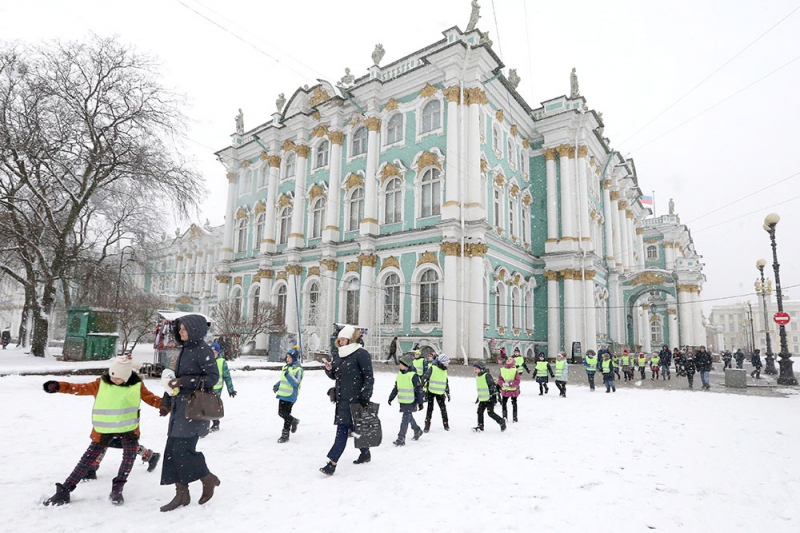 В Санкт-Петербурге образовались очереди в Русский музей, Эрмитаж и Мариинку