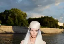 Как повторить модный макияж Алеси Кафельниковой с серыми тенями