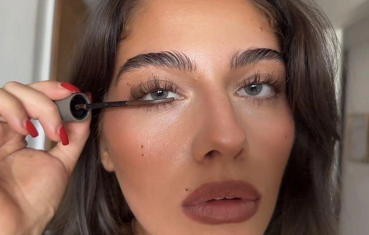 Влажный взгляд: как повторить макияж в трендовом эффекте wet lashes