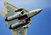 «В новом техническом облике»: ОАК передала ВКС РФ партию истребителей Су-57